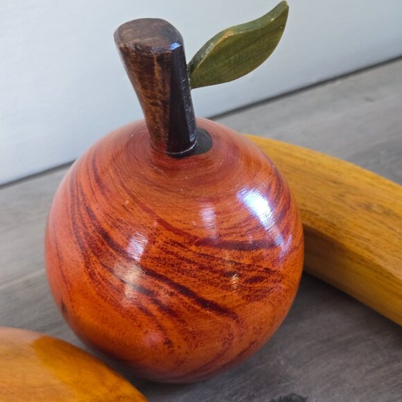 3/$55✨️ Vintage Wooden Yucatán Decorative Fruit Set - Picture 5 of 7